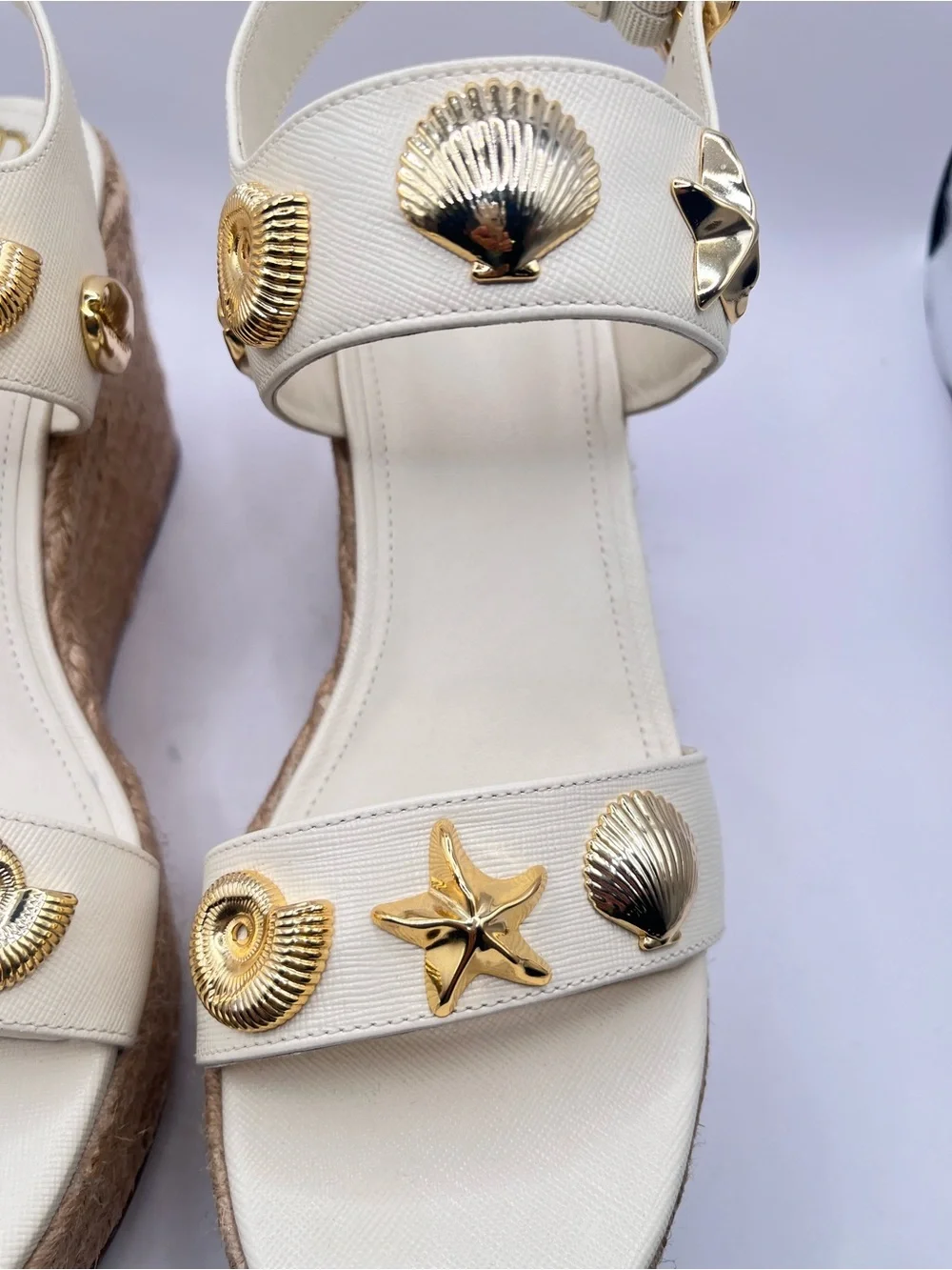 Larroude x Rosewood Madison New Espadrille Women's 8 Cream Wedge Sandals-Shells